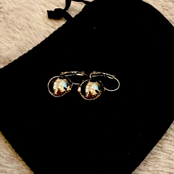 Silver earrings - Picture 1 of 2